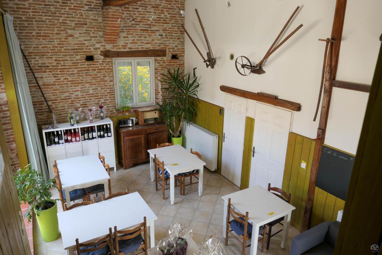 Domaine De L'Ile - Gites Et Chambres D'Hotes Castelsarrasin Εξωτερικό φωτογραφία